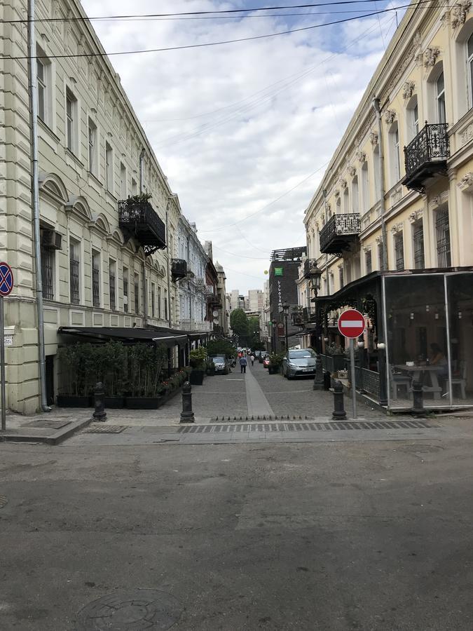Апартаменти Liberty Square Sent2 Тбілісі Екстер'єр фото